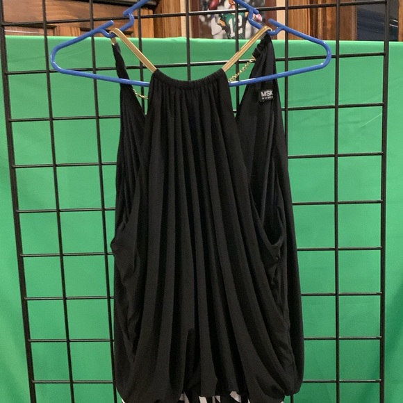 Gold necklace, halter jumpsuit, black, and white no size tag 2X - Picture 3 of 4